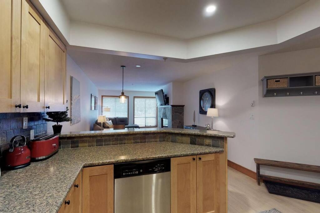 Powderhorn By Whistler Blackcomb Vacation Rentals Екстер'єр фото