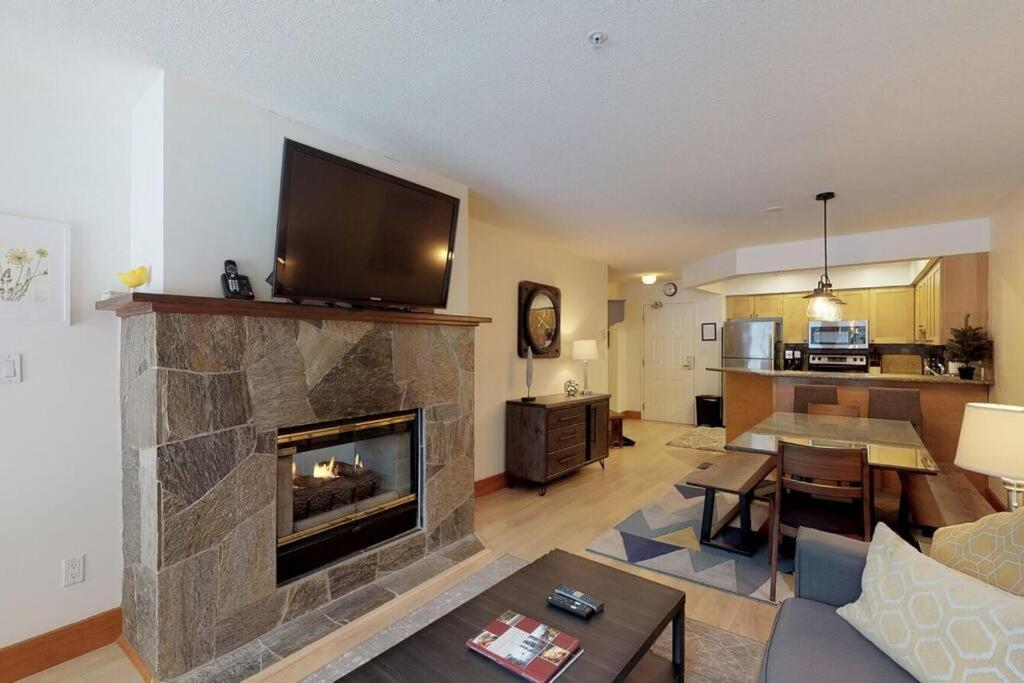 Powderhorn By Whistler Blackcomb Vacation Rentals Екстер'єр фото