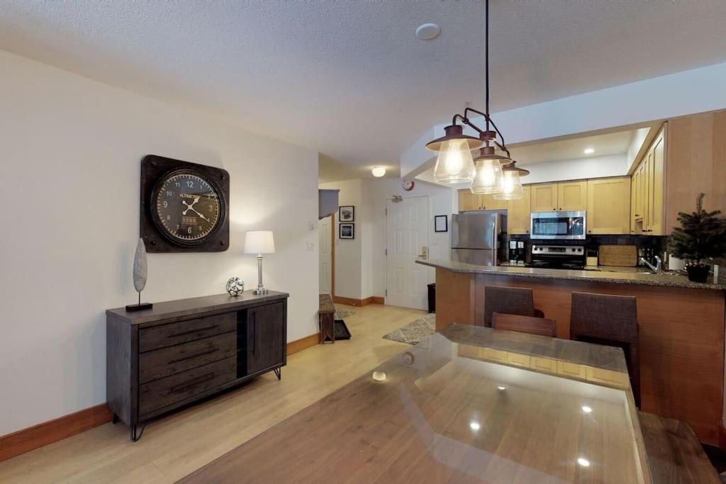 Powderhorn By Whistler Blackcomb Vacation Rentals Екстер'єр фото